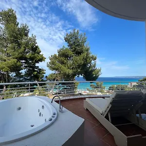 amelia-apartments.hotelschalkidiki.net/